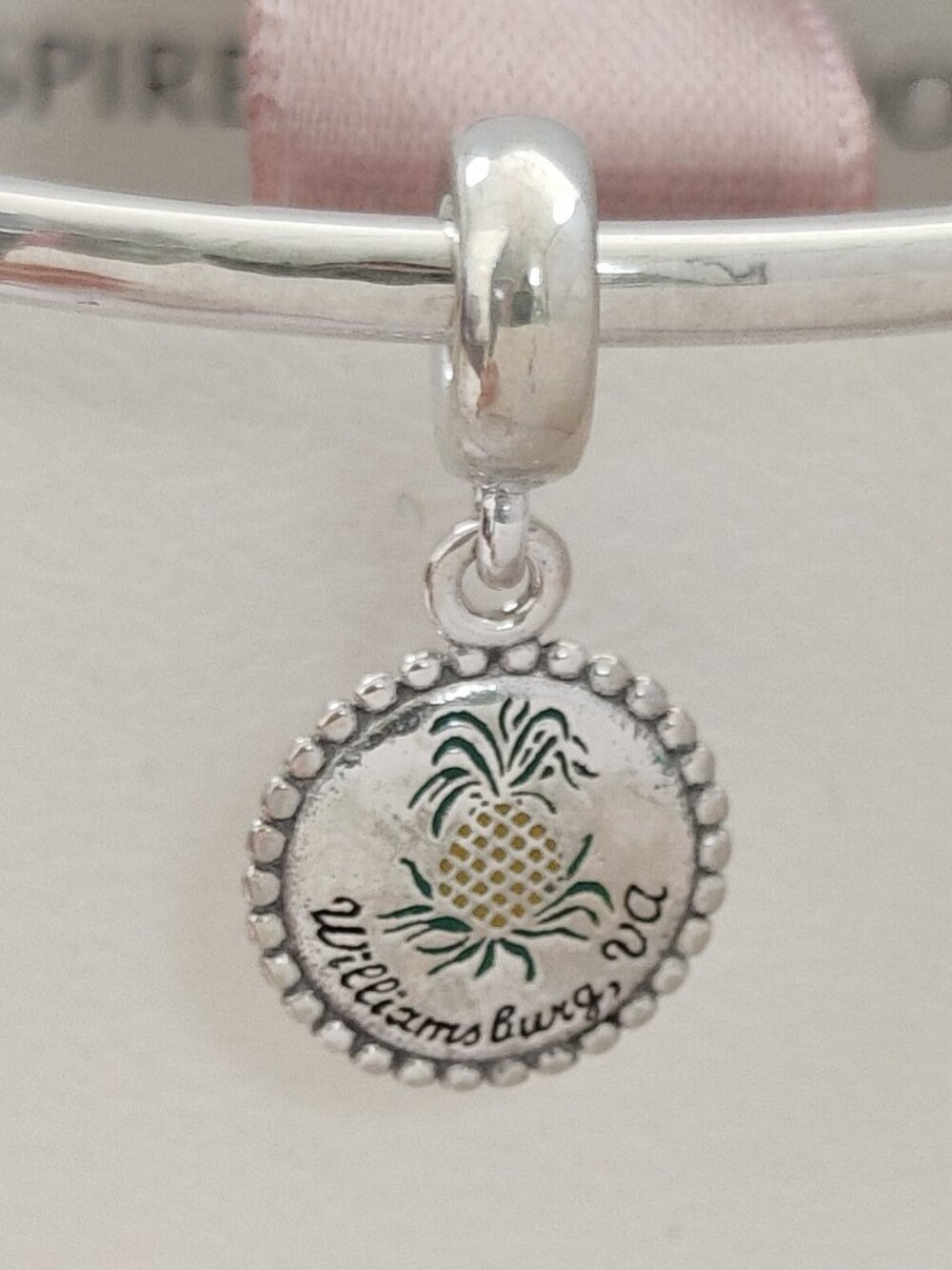 Pandora Williamsburg .VA Travel Beach Exclusive Dangle Charm with box